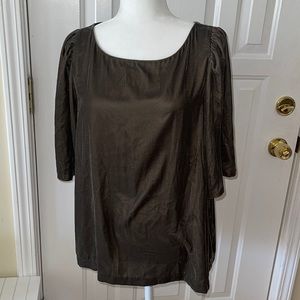 Ann Taylor olive velvet top Large, worn once